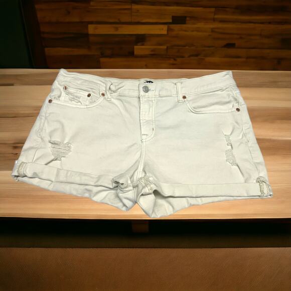 Gap Womens Shorts Sz 32 5" Off White Denim Raw Hem Distressed Bleached - Picture 2 of 8
